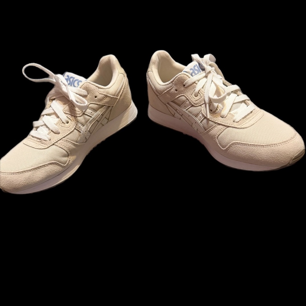 ASICS Cream Sneakers‎ US 9 EU 40.5 Mesh Suede Lace-Up